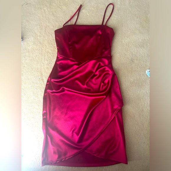 Windsor Wrapped in Stylish Mini Dress - Picture 1 of 1